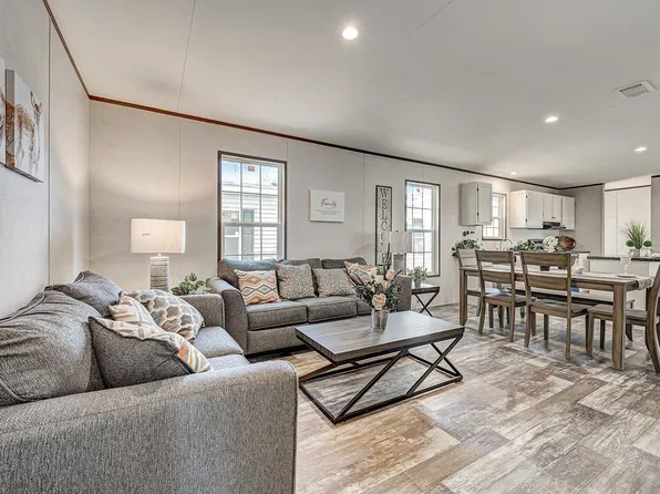 7593 Willowbrook Cir, Mancelona, MI 49659