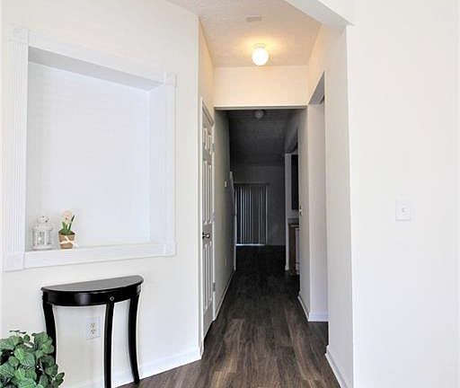 5th image of 2723 Heathrow Dr