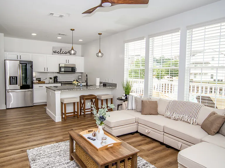 206 Town Center Dr #24 — Photo 5