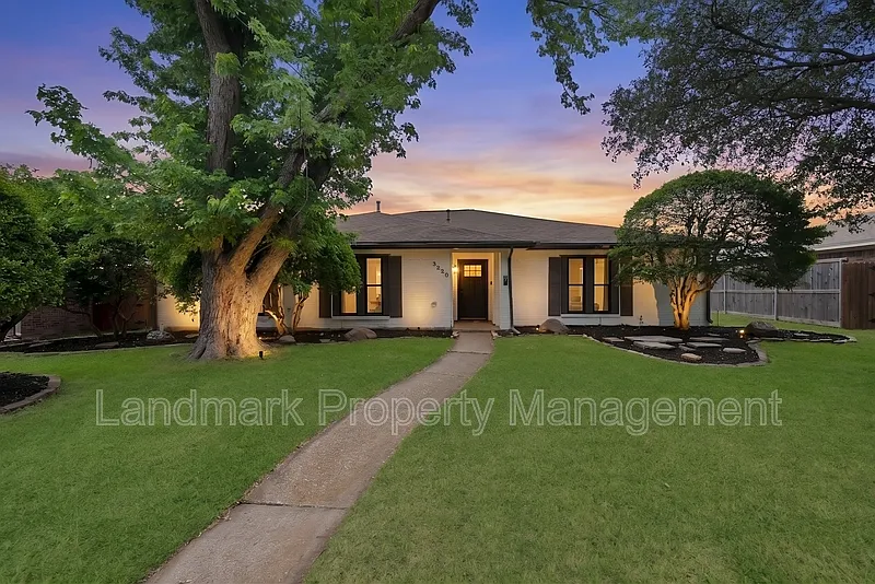 4 bed, 2.0 bath, 2819 sqft, $4,000 — Photo 4