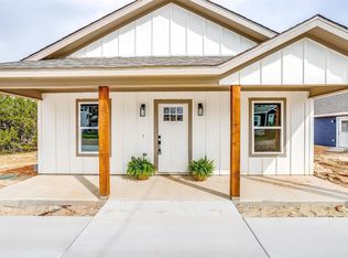 2221 Meteor Trl, Granbury, TX 76048