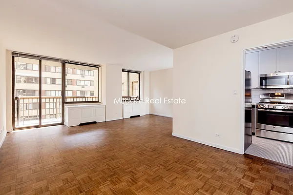 Rented by Mirador Real Estate | media 16