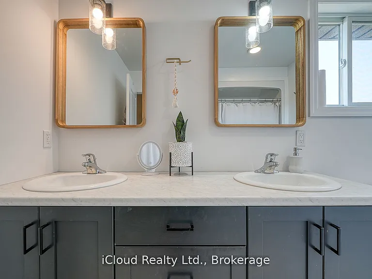 15 Curren Cres — Photo 29
