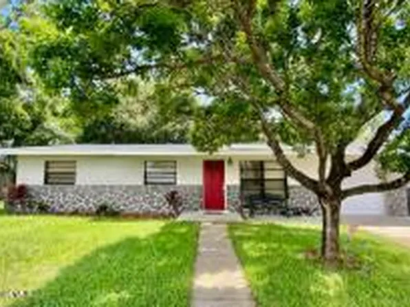 2231 Christine Dr, Titusville, FL 32796