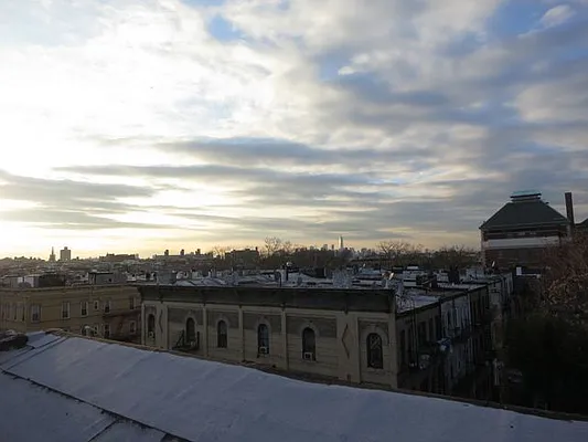 Rented by Nooklyn NYC LLC | media 8