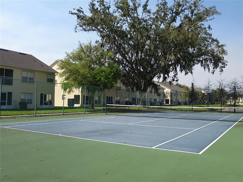 3 bed, 2.0 bath, 1204 sqft, $1,780 — Photo 4
