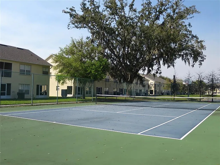 2806 Club Cortile Cir #B — Photo 4