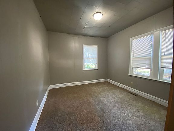 4th image of 4408 Maryland St
