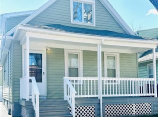 9 Peckham St, Rochester, NY 14621