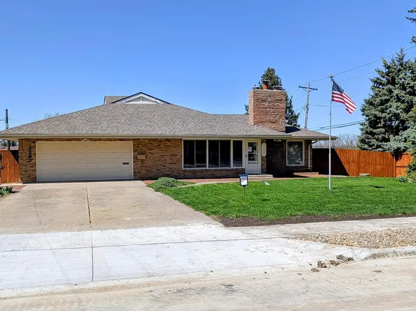 2250 70th St, Windsor Heights, IA 50324