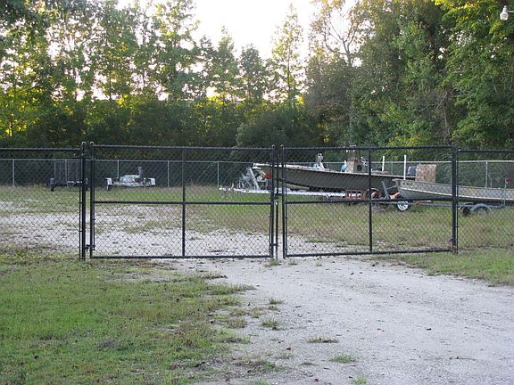 4th image of 522 Park Meadows Dr