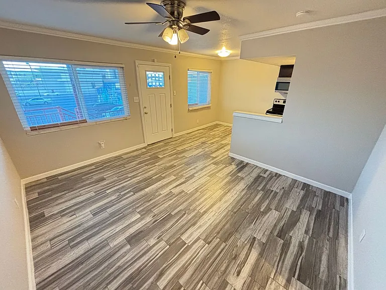 1111 S Casino Center Blvd — Photo 4