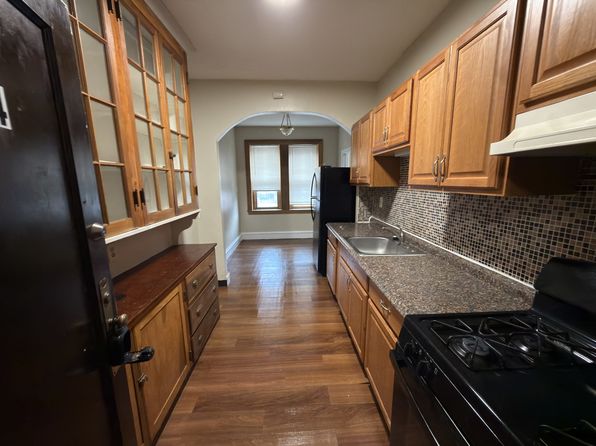 330 Laurel St Unit 214