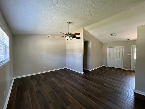 2nd image of 502 New River Dr