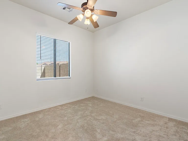 8614 W Morten Ave — Photo 29