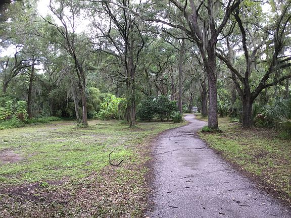 2nd image of 4222 Garden Ln