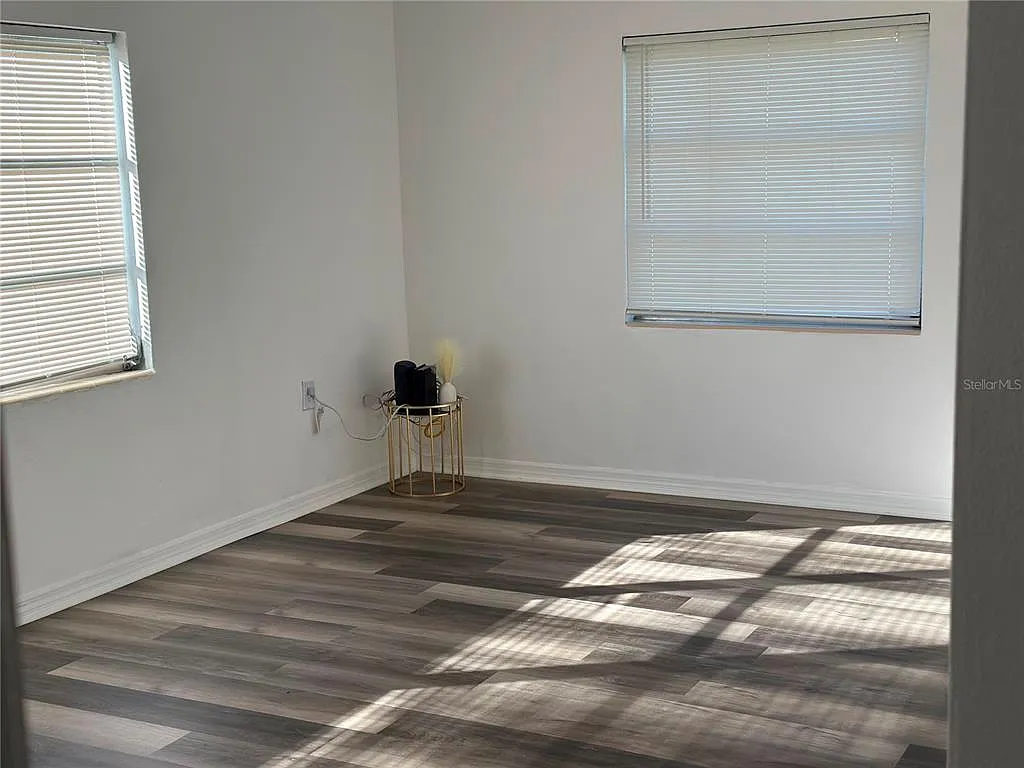 2 bed, 1.0 bath, 853 sqft, $1,500 — Photo 3