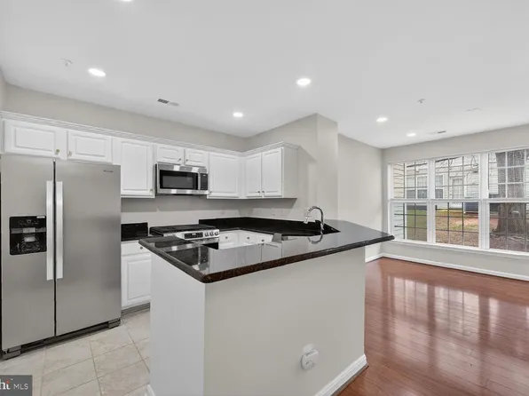 45473 Caboose Ter, Sterling, VA 20166