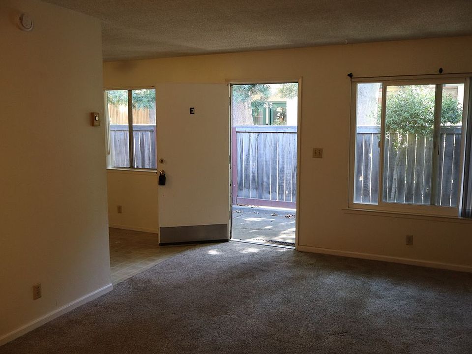 2nd image of 803 Walnut St APT E
