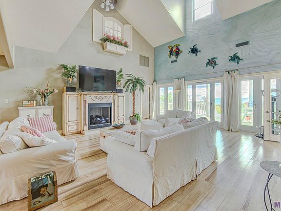 4th image of 63 Manilla Village Ct