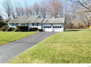 11 Huckleberry Dr S, Norwalk, CT 06850