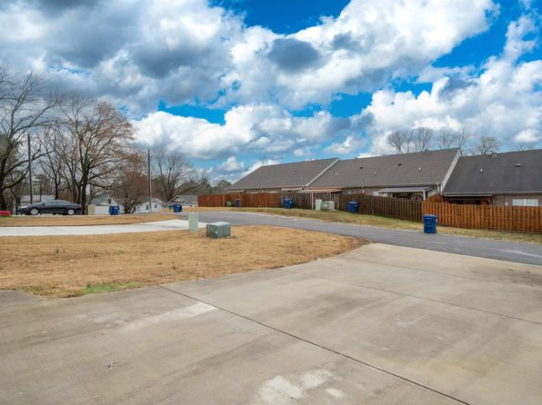 531 6th Ave E, Oneonta, AL 35121