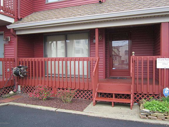 2nd image of 129-39 Fremont Ave #B7