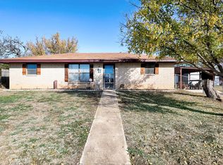 139 Deloris Dr, Harper, TX 78631