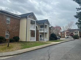 607 Worth Hinton Rd, Zebulon, NC