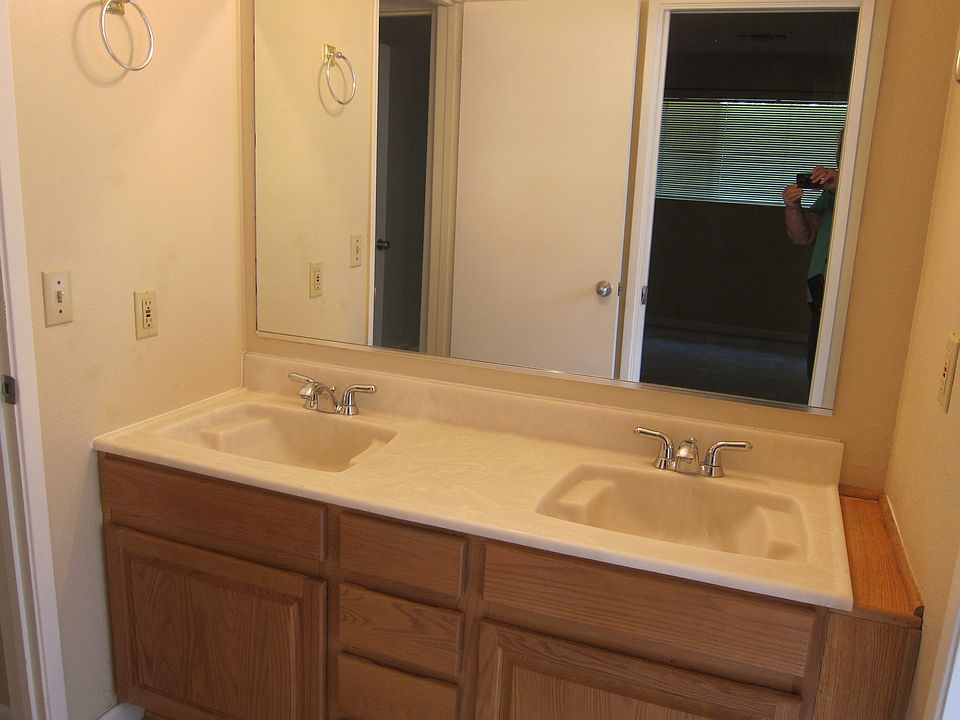 2nd image of 539 Greenwood Dr