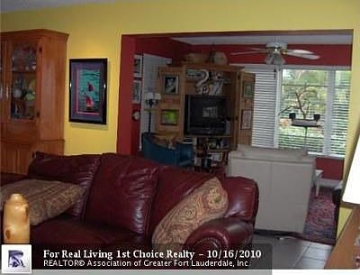 5th image of 2942 NW 9th Ter