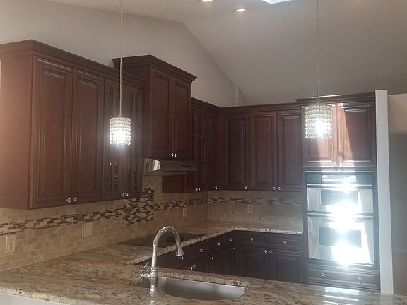 4th image of 10009 N Fulton Ct