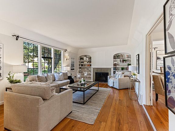3rd image of 2541 Poppy Dr