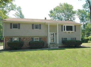 5 Birchwood Dr, Stockholm, NJ 07460