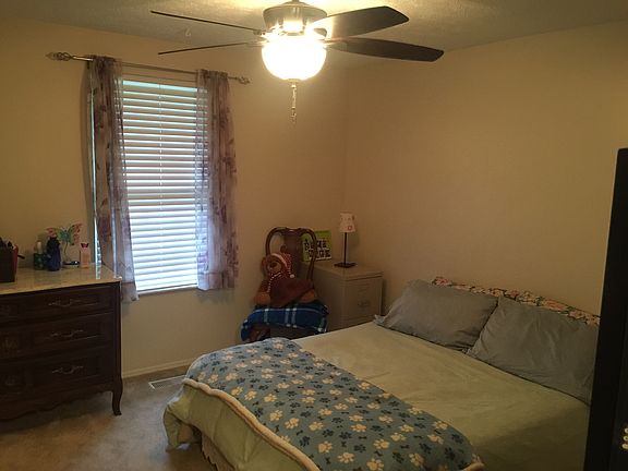 5th image of 2301 Windsor Village Dr