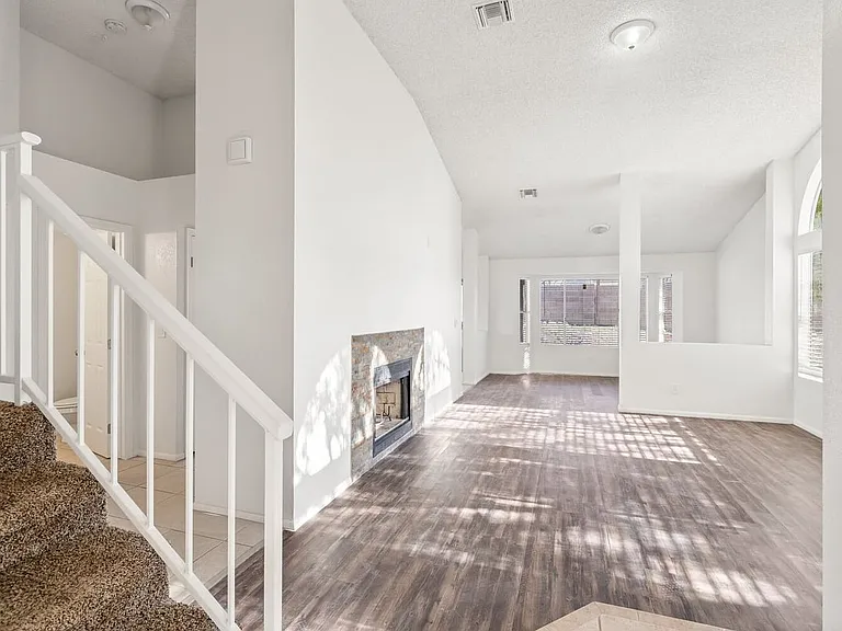 7209 S Avenida Del Nopal — Photo 15