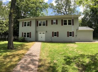 7 Wayne Dr, Poughkeepsie, NY