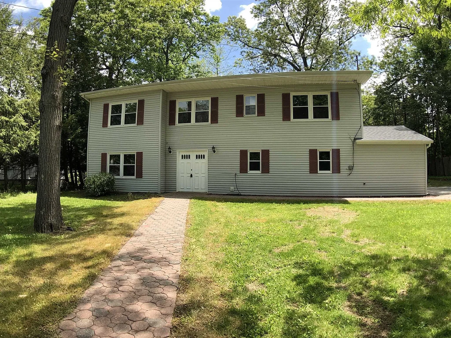 7 Wayne Dr photo 1