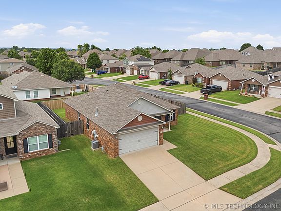 3rd image of 4681 E 148th Pl S