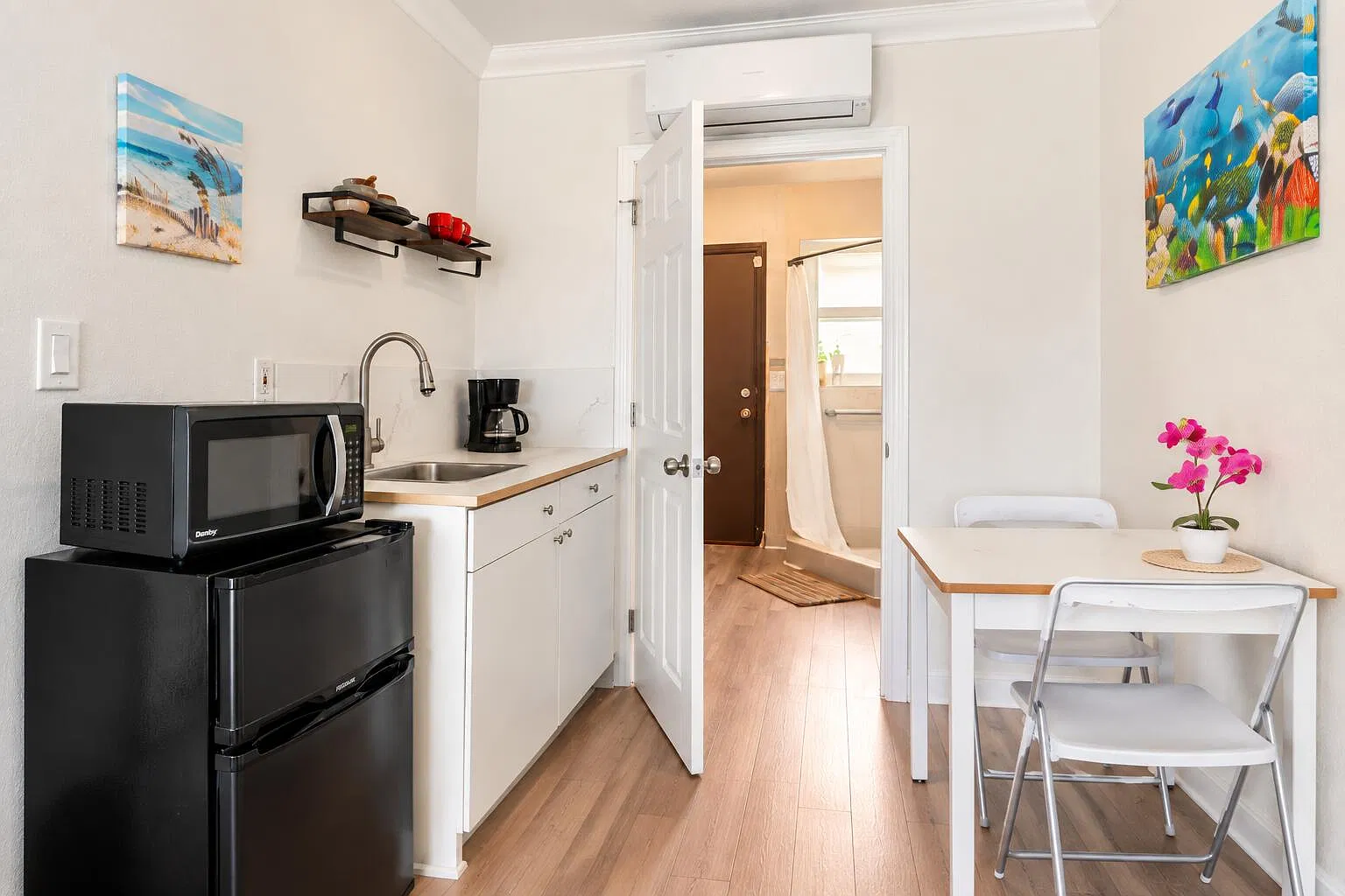 Studio, 1.0 bath, 280 sqft, $1,300 — Photo 4