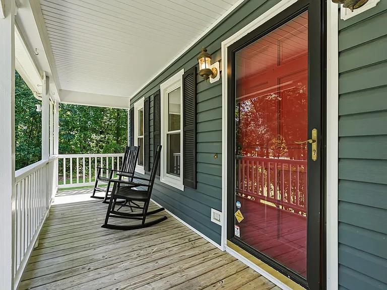 401 Redpath Dr — Photo 45