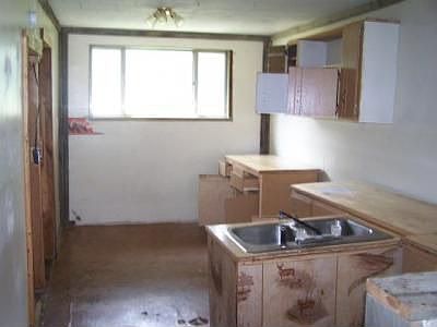 5th image of 64 N Beaver St #1/2