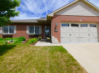 6718 N Grand Fir Dr, Edwards, IL 61528