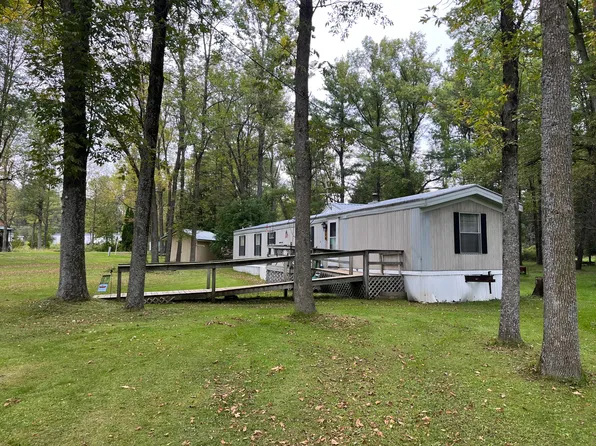 14 & 16 Frisbie Rd, Willsboro, NY 12996
