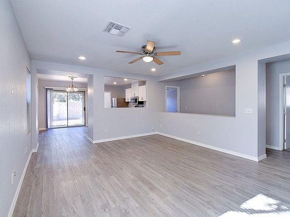 2nd image of 6122 S Bell Pl