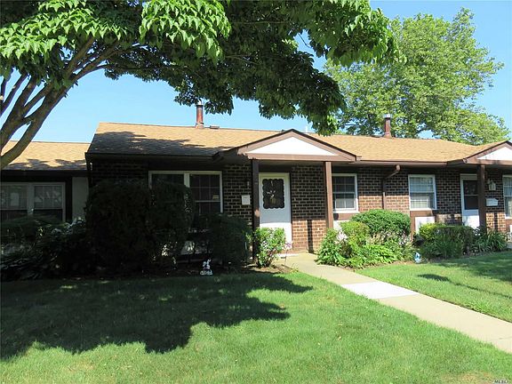 2nd image of 85 Greenmeadow Dr