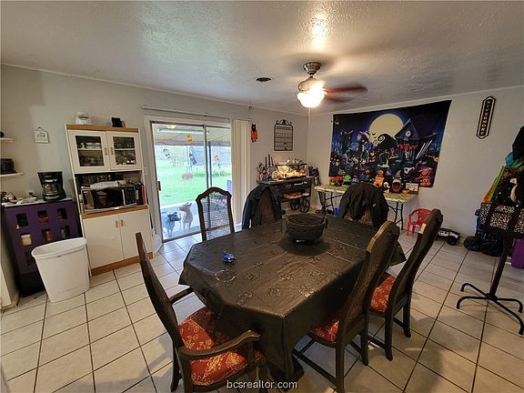 5th image of 417 Leslie Dr