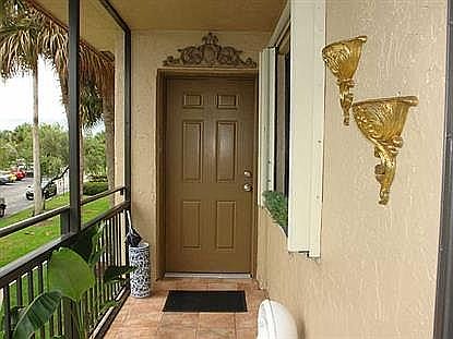 4th image of 350 Lakeview Dr APT 204