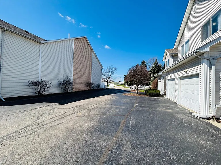 2603 W Village Dr #2603 — Photo 16