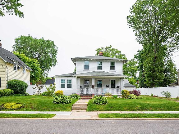 2nd image of 177 Castle Ave